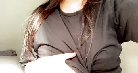 Another day, another titty drop! [OC] ?