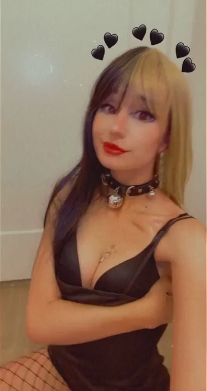 Would you fuck a lil goth girls tight pussy so hard you make her drool