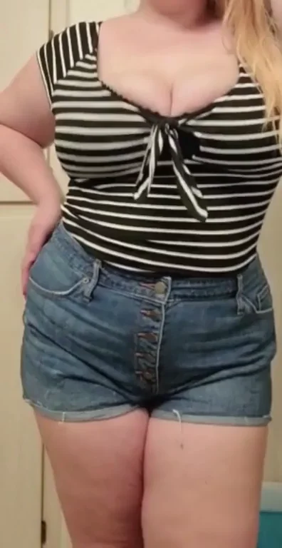 Glaze My Massive Tits? BBW Begs for Your Hot Load 💦🍦