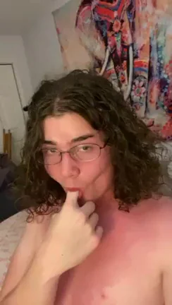 Trans Cutie Sucks Finger Like a Naughty Lil Slut 😘🍆