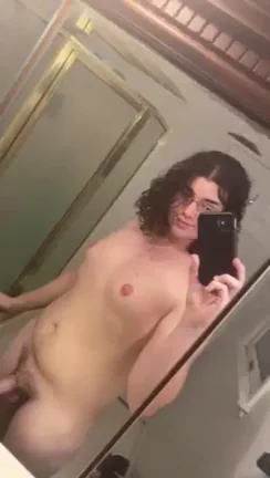 I want a strong hairy daddy to use me ?