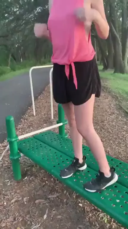 [OC] Flaunting on the walking trail