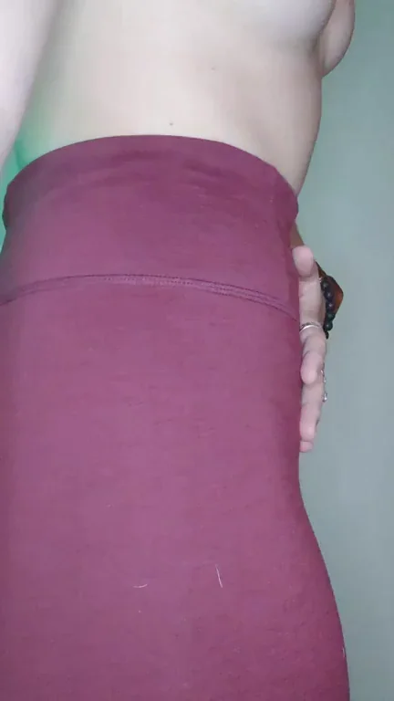 Phat PAWG Ass Tease in Purple Leggings & Lacy Thong 🍑🔥