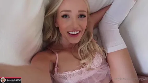 GwenGwiz ASMR - A Birthday Surprise (OnlyFans)