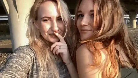 Blonde & Redhead Sluts Tease Tits in Sunset Selfie Seduction