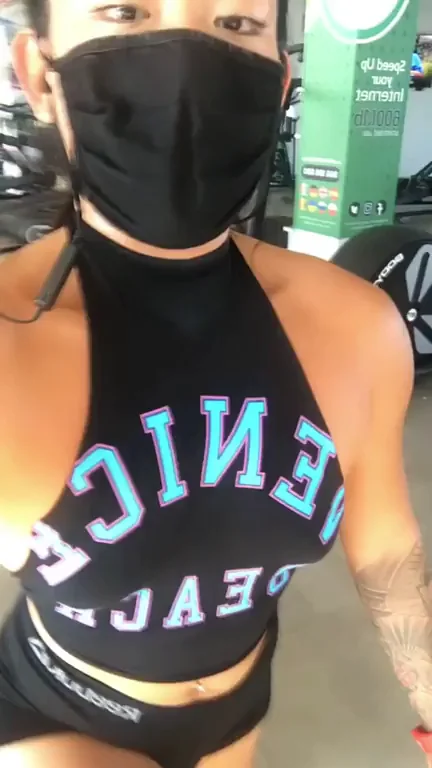Gym flash fun ? (f)