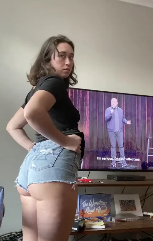 Mind If I Tease My Slimthick Ass for Ya? 🍑🔥