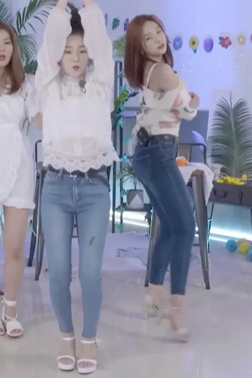 Red Velvet - Irene/Joy