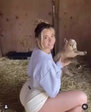 🐴 That Juicy Barn Ass in Tight Shorts 🍑🔥