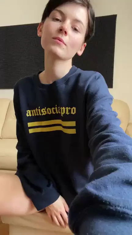 Take a look at my antisocial pussy pls?:)
