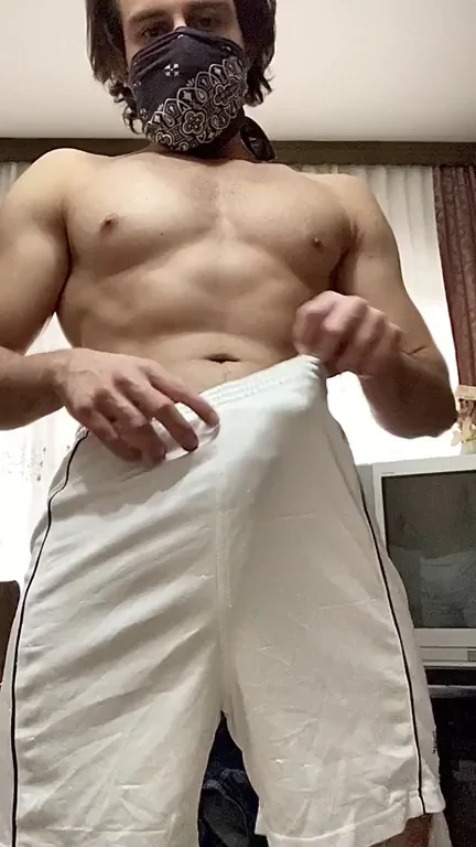 I wonder why people were staring at [m]y shorts