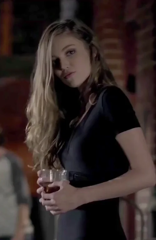 Lili Simmons