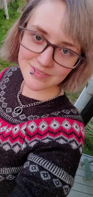 This is what I'm wearing right now, wanna see me strip out of it? ? [Kik] sexting starts at $30/15 minutes ?