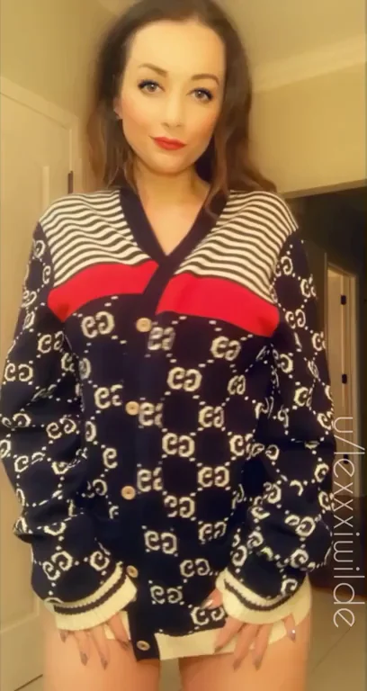 Maybe I’d look cute in your sweater too ?