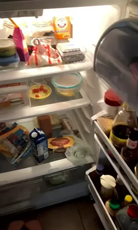 Kitchen duties ? [19F]