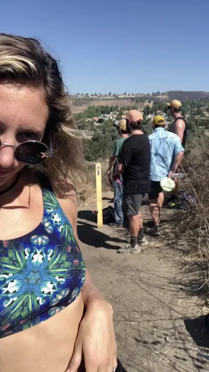 Playing disc golf can distract you [GIF]