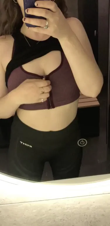 Getting a little bit naughty at the gym today. Anyone want to come work out with me? ? (OC)