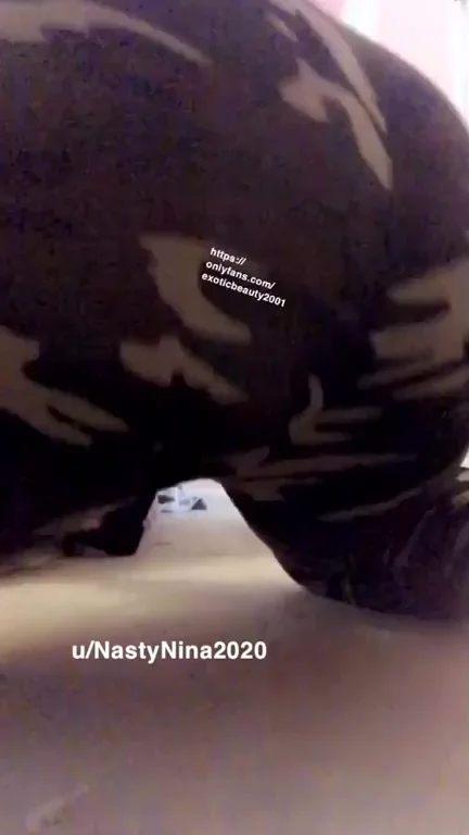 [19] When I spread my legs and throw it back ??