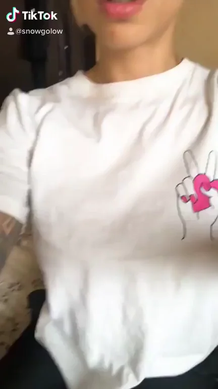😩 Cartoon Filter Fail: Tits Out on TikTok! 🍈🍈