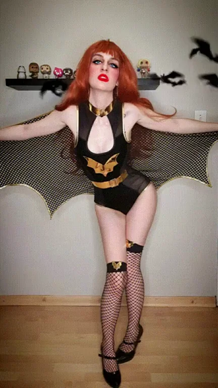 Batwoman Slut in Shiny Black Bodysuit 🦇🔥 [F][OC]
