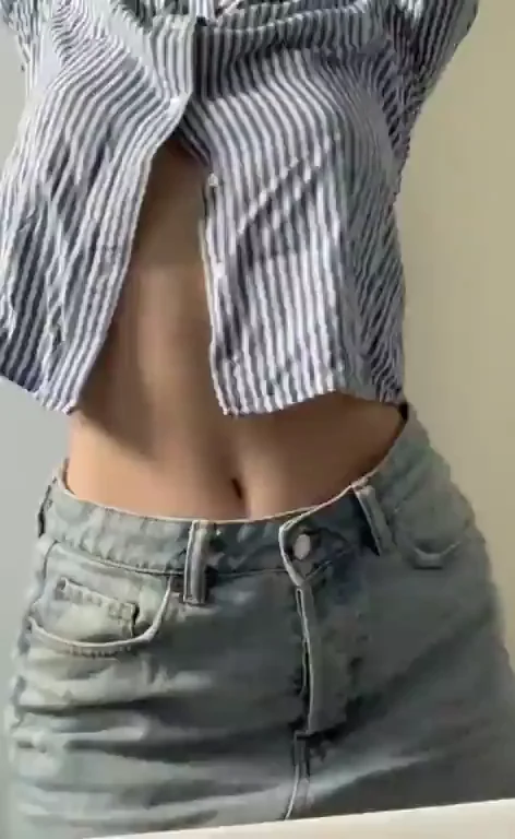 Im too young to make you horny... But my body isn’t ?