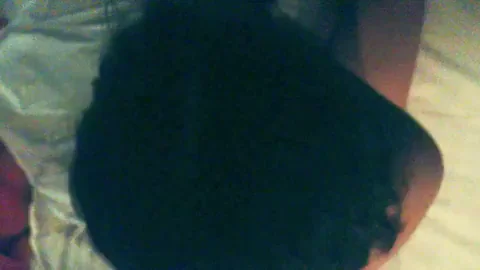 Amateur Japanese Girl Gives Me An Obedient Blowjob in Love Hotel
