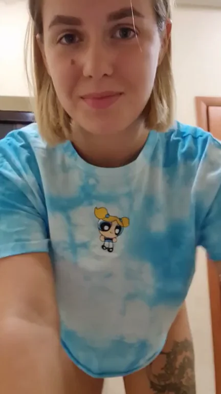 Am i look as Bubbles from powerpuff girls? =)