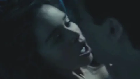 Emilia Clarke's Steamy Sideboob Tease in Above Suspicion 😈🔥