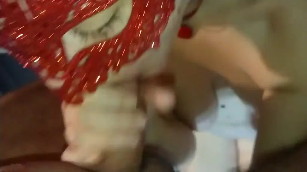 Red mask. I love to feel his milk beating in my throat. I hope you like ? ?