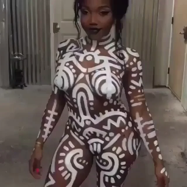 Walkin And Clapping
