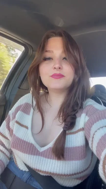 Hi! Enjoy my tits! ?