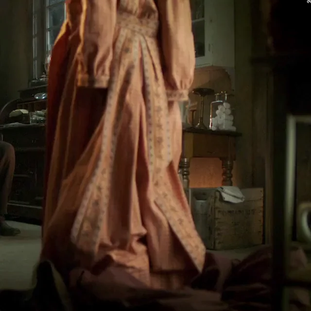 Tessa Thompson BACKBURGER in 'Copper' S2E2 (2013)