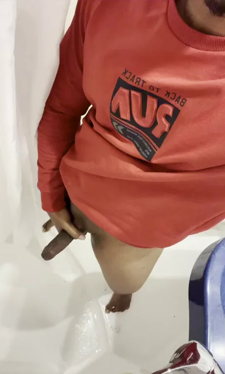 Desi Stud Drops Pants & Whips Out That Thick Brown Cock 🍆🔥