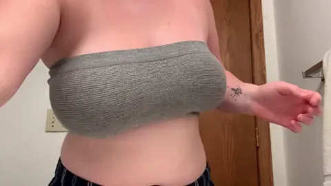 Simon says drop your titties (OC)