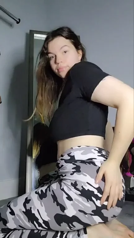 PAWG Tease: Flaunting My Juicy Fuckable Curves 🍑🔥