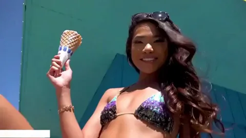 Vina Sky is too hot to handle