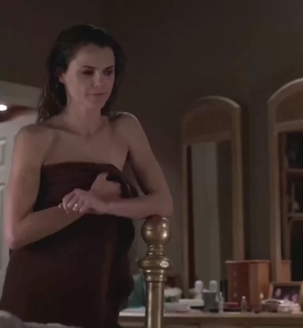 A glimpse of Keri Russell's