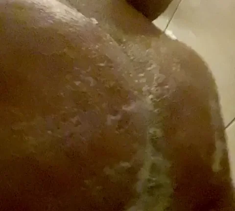 Was feeling dirty so showered but I’m a horny slut at least my hair wasn’t showing ;) [F]