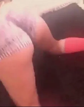 Thicc White Girl Twerking