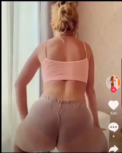 Slow-Mo Booty Bounce Perfection 🍑🔥