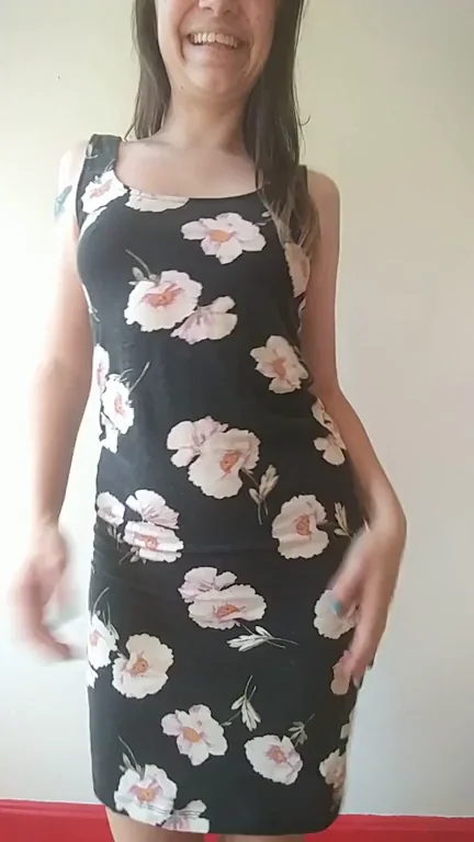 💦 Thousands Watching My Juicy Titty Drop Reveal Gets Me Dripping Wet 😈