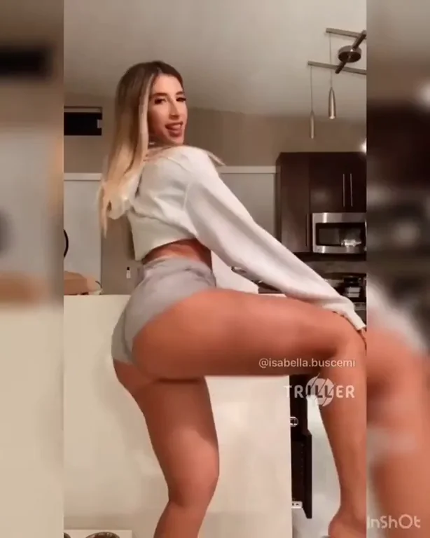 Blonde Babe's Kitchen Booty Twerk Fest