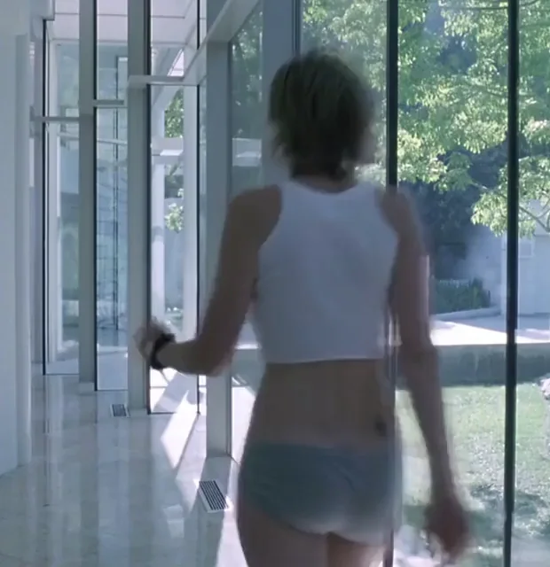 Kirsten Dunst jiggling through the house