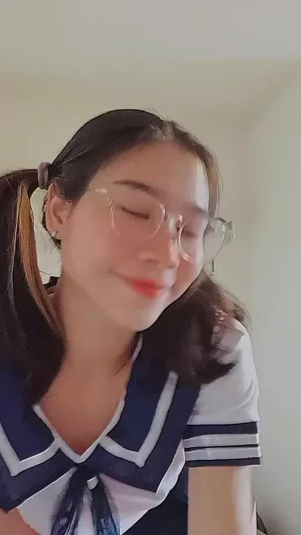 Shy Petite Asian Schoolgirl Tease in Tiny Sailor Uniform 😘🍑