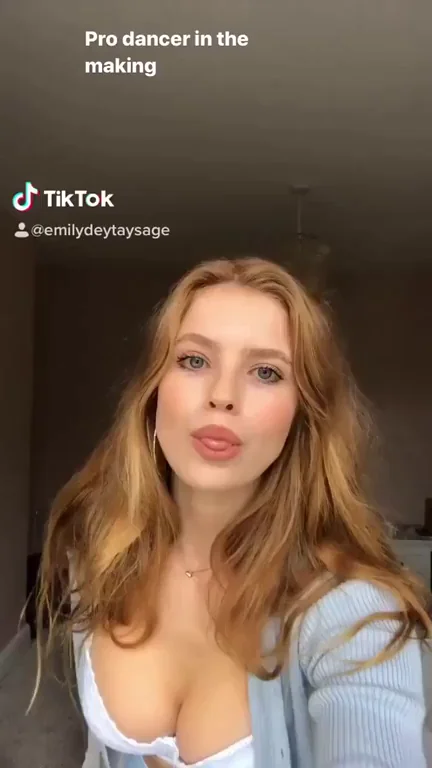 Emily Deyt-Aysage's Massive Tits Tease in Open Cardigan 😍💦