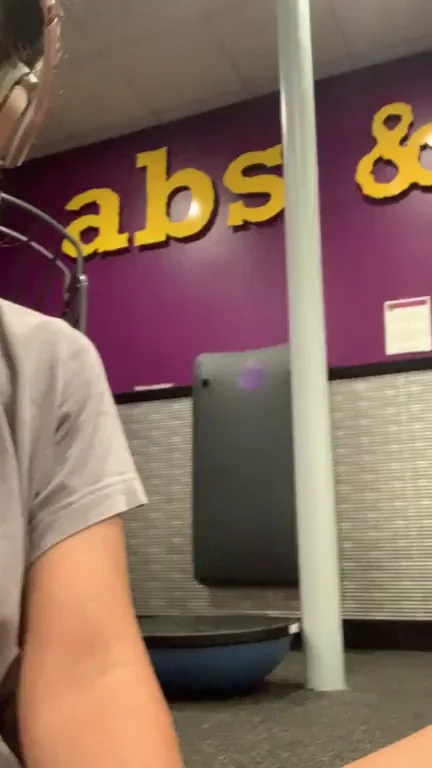 Planet Fitness Titties Bounce 💦🍈🍈