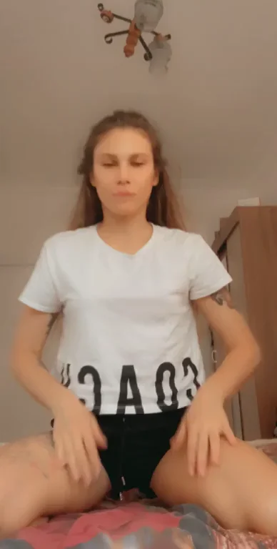 Who like Ukrainian girl ??)