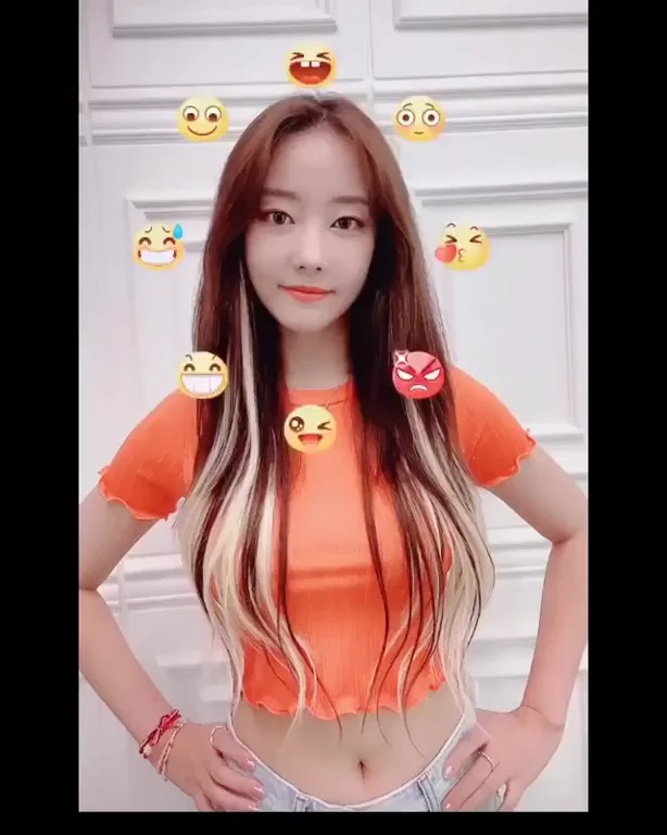 Ex-Rainbow - Woori's Midriff