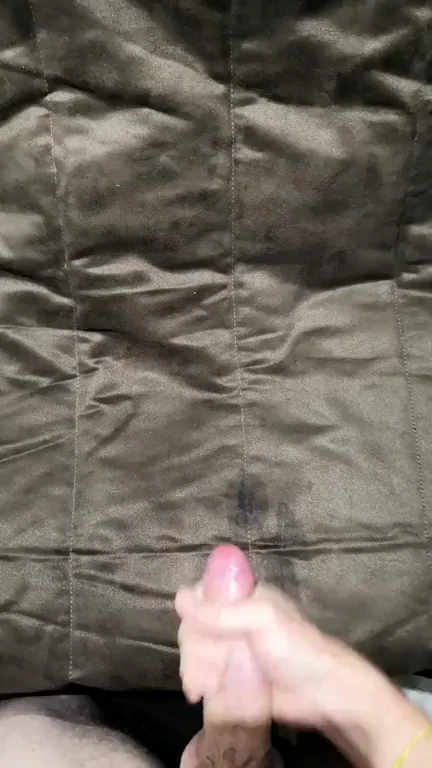 Cum Loving Slut Dumps Thick Loads on Bed 🍼💦