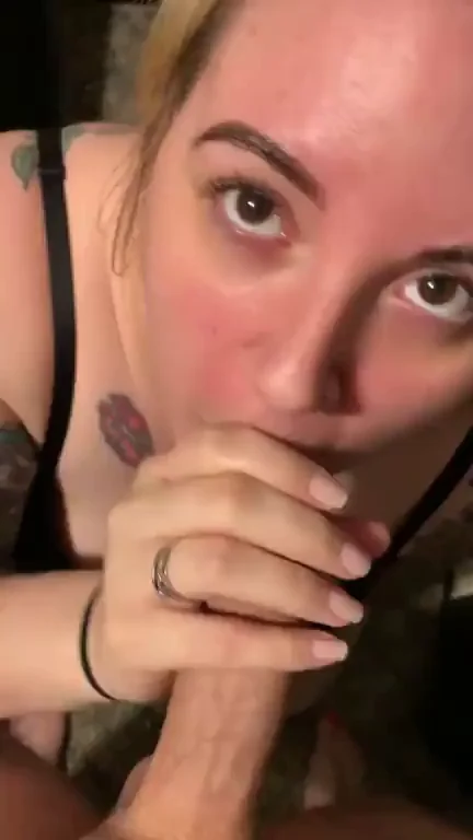 Wifey Slurps Hubby's Fat Cock Before Work